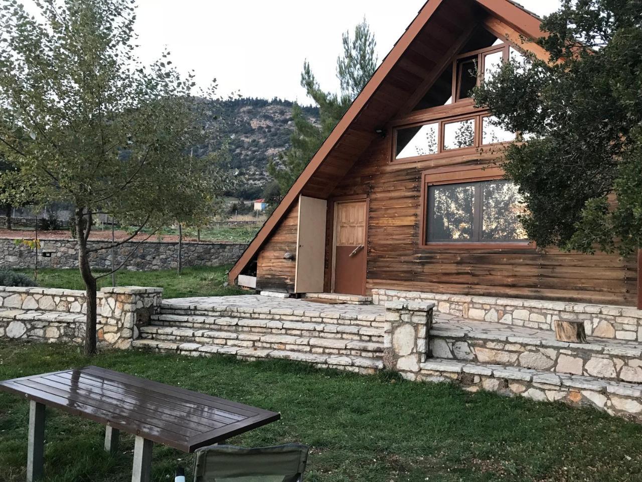 Chalet In The Forest Καλάβρυτα Εξωτερικό φωτογραφία